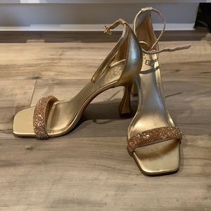 Gold Vince Camuto heels. Size 10.